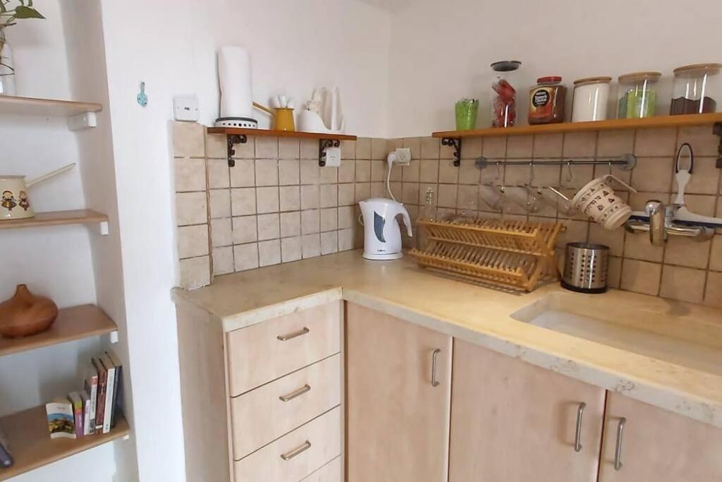 צימר בירושלים- יחידת ארוח מול יער ירושלים Apartment Luaran gambar